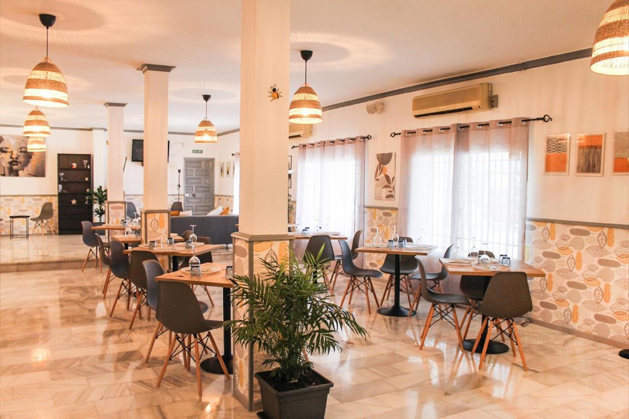 Hotel Restaurante Via Sevilla - Cadiz By Ma 22 Puntos El Cuervo  Exterior photo